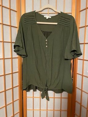 Parallel Skies Olive GreenTie-Front V-Neck Pintuck Blouse Flutter Sleeve Size L